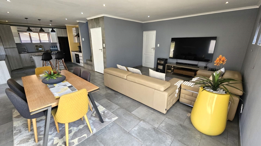 3 Bedroom Property for Sale in Melodie North West